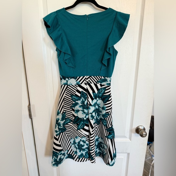 Teal and Black Floral Dress - Picture 2 of 5